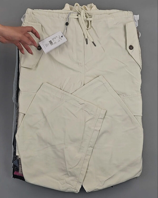 Фотография  581 - CO COUTURE mix 075#25 шт, ЛОТ №9008 оптом в Орле и Орловской области