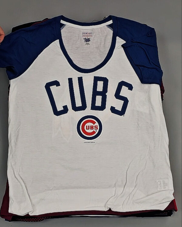 Фотография  822 - Футболки СТОК CAN 084#5 кг, ЛОТ №8998 оптом в Орле и Орловской области