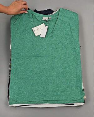 Фотография  894 - Футболки DK COMPANY 045 B#5,5 кг, ЛОТ №9085 оптом в Орле и Орловской области