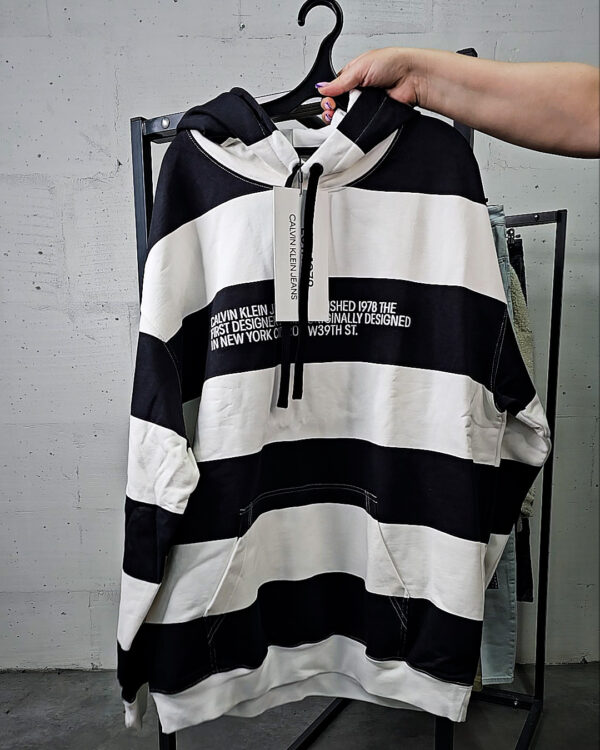 Фотография  383 - LACOSTE, CALVIN KLEIN, TOMMY HILFIGER, GUESS + 075#20 шт, ЛОТ №9072 оптом в Орле и Орловской области