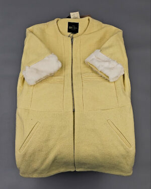 Купить Верхняя одежда Корея 085#15 кг, ЛОТ № СТ-9249 оптом в Орле и Орловской области