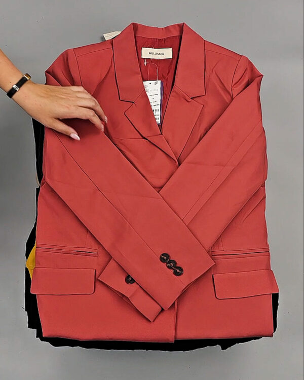 Фотография  545 - Жакеты Корея 085#10 кг, ЛОТ № СТ-9237 оптом в Орле и Орловской области