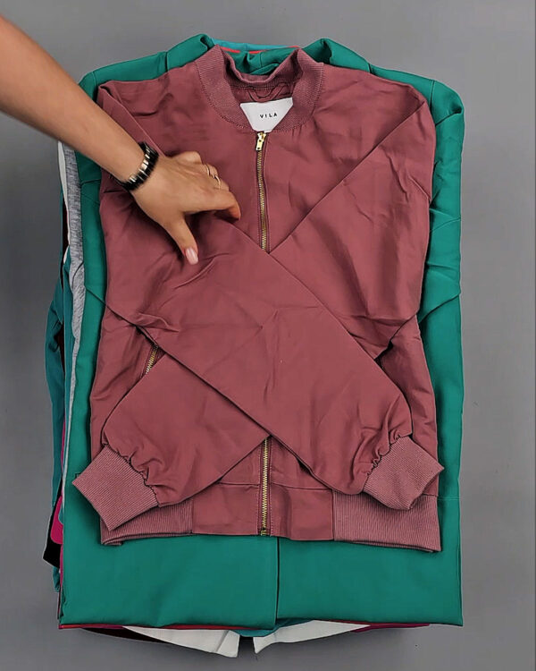 Фотография  475 - Толстовки+Верхняя одежда Bestseller Summer 045 B#7,2 кг, ЛОТ СТ-9323 оптом в Орле и Орловской области