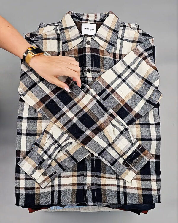 Фотография  997 - Мужской зимний микс JACK JONES, 20 кг оптом в Орле и Орловской области