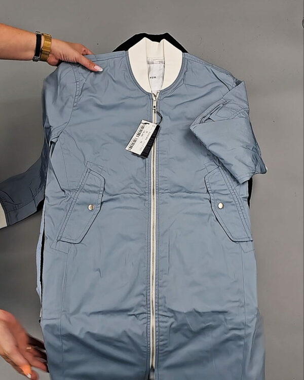 Фотография  513 - Верхняя одежда Корея 085#15 кг, ЛОТ № СТ-9249 оптом в Орле и Орловской области