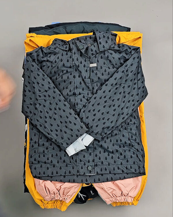 Фотография  236 - Верхняя одежда TCM kids зима 104#5 кг, ЛОТ СТ-9334 оптом в Орле и Орловской области