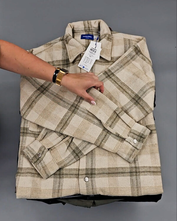 Фотография  678 - Мужской зимний микс JACK JONES, 20 кг, ЛОТ № СТ-9266 оптом в Орле и Орловской области