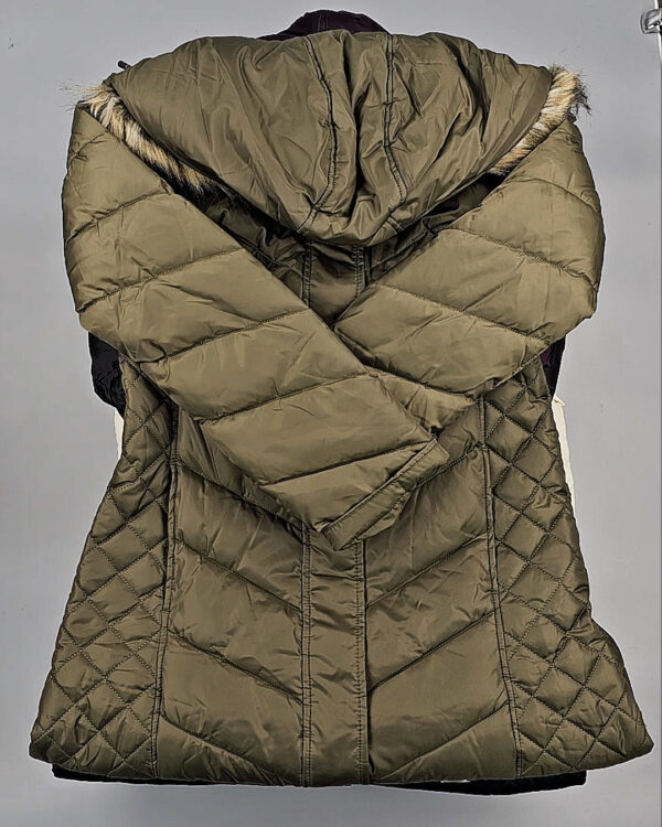 Фотография  159 - Верхняя одежда женская CAN 104#15 кг, ЛОТ СТ-9353 оптом в Орле и Орловской области