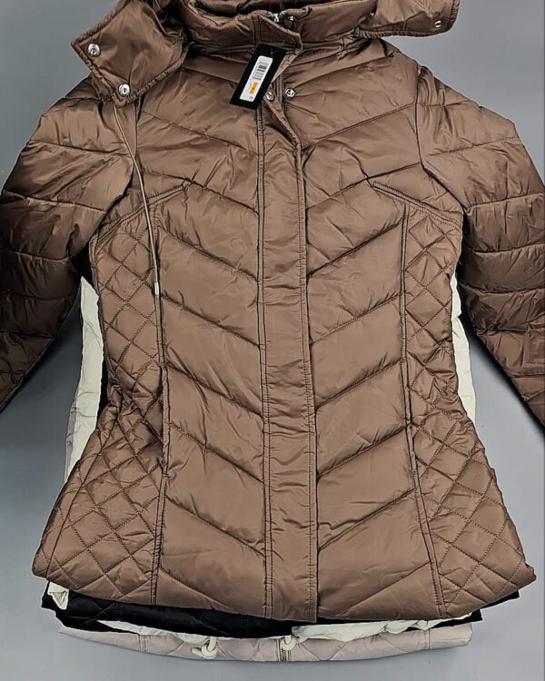 Фотография  134 - Верхняя одежда женская CAN 104#15 кг, ЛОТ СТ-9350 оптом в Орле и Орловской области