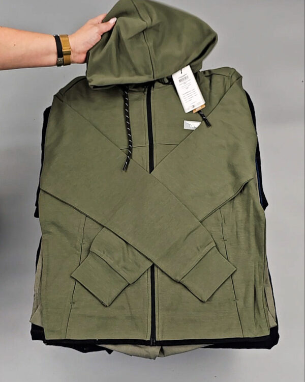 Фотография  726 - Мужской зимний микс JACK JONES, 20 кг, ЛОТ № СТ-9266 оптом в Орле и Орловской области