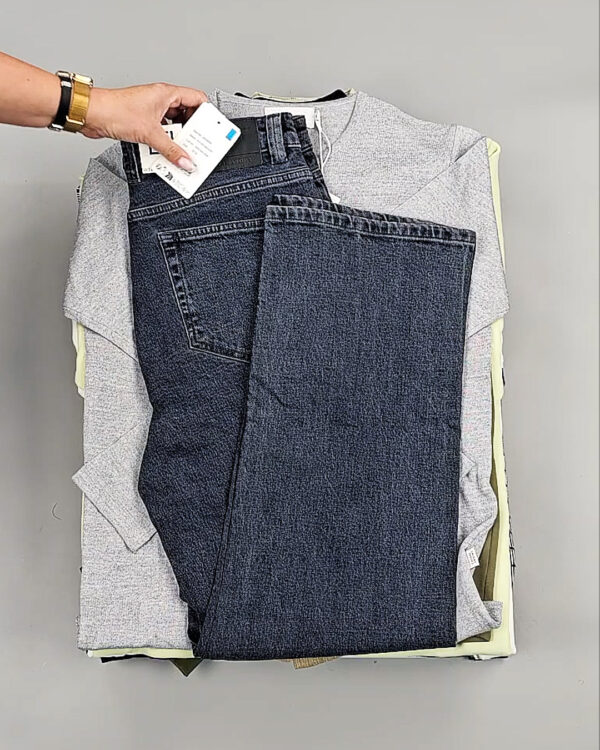 Фотография  602 - CASUAL FRIDAY Summer 075#15,6 кг, ЛОТ № СТ-9273 оптом в Орле и Орловской области