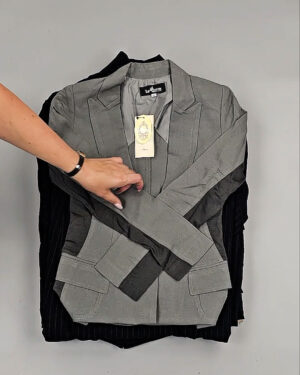 Фотография  934 - Жакеты Корея 085#10 кг, ЛОТ № СТ-9238 оптом в Орле и Орловской области