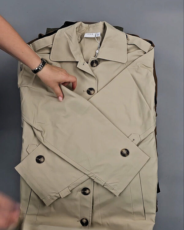 Фотография  411 - Ветровки Bestseller 045#10 кг, ЛОТ СТ-9409 оптом в Орле и Орловской области