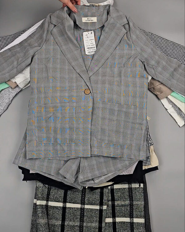 Фотография  410 - Комплекты жен Корея 085#5 кг, ЛОТ СТ-9572 оптом в Орле и Орловской области