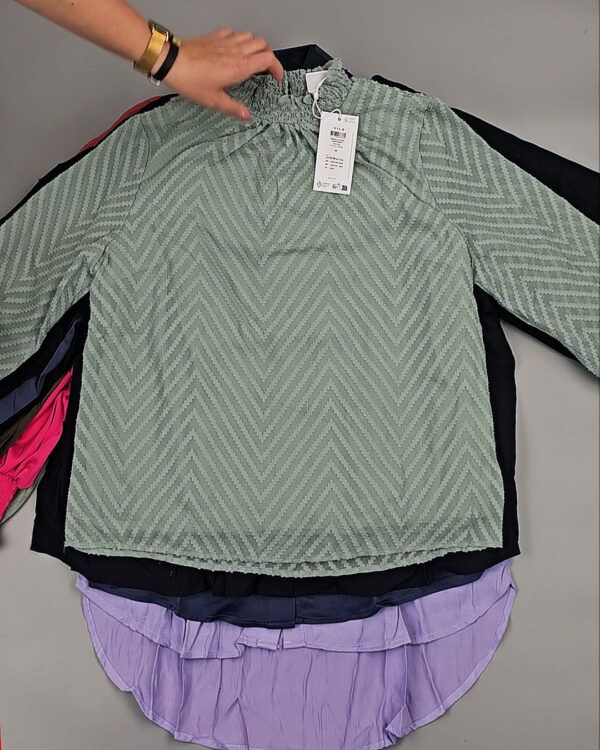 Фотография  990 - Блузки VILA Summer 045#5 кг, ЛОТ СТ-9590 оптом в Орле и Орловской области