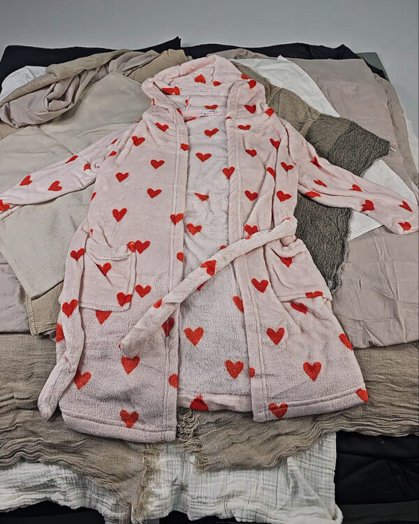 Фотография  609 - Предметы домашнего обихода H&M, 25 кг, ЛОТ №СТ-9566 оптом в Орле и Орловской области