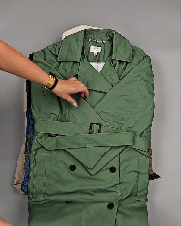 Фотография  808 - Ветровки женские CAN 104#12,4 кг, ЛОТ СТ-9403 оптом в Орле и Орловской области