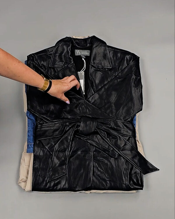 Фотография  769 - Ветровки женские CAN 104#12,4 кг, ЛОТ СТ-9403 оптом в Орле и Орловской области