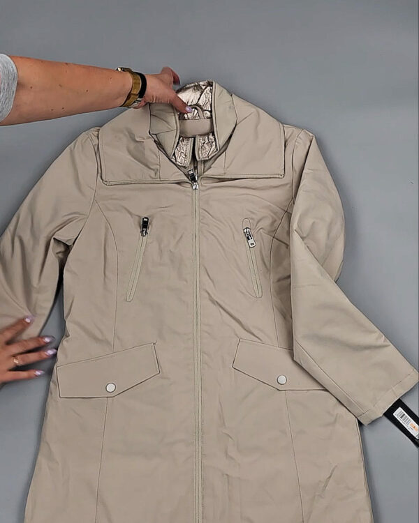 Фотография  894 - Ветровки женские CAN 104#12,4 кг, ЛОТ СТ-9403 оптом в Орле и Орловской области