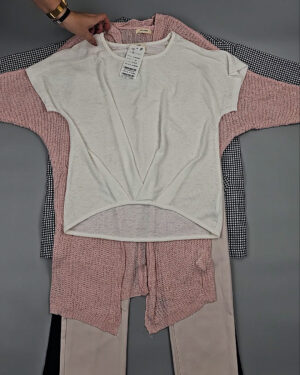 Фотография 399 - Комплекты жен Корея 085#5 кг, ЛОТ СТ-9574 оптом в Орле и Орловской области