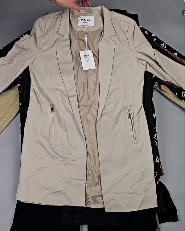 Фотография  988 - ONLY Winter mix 104#15 кг, ЛОТ СТ-9948 оптом в Орле и Орловской области