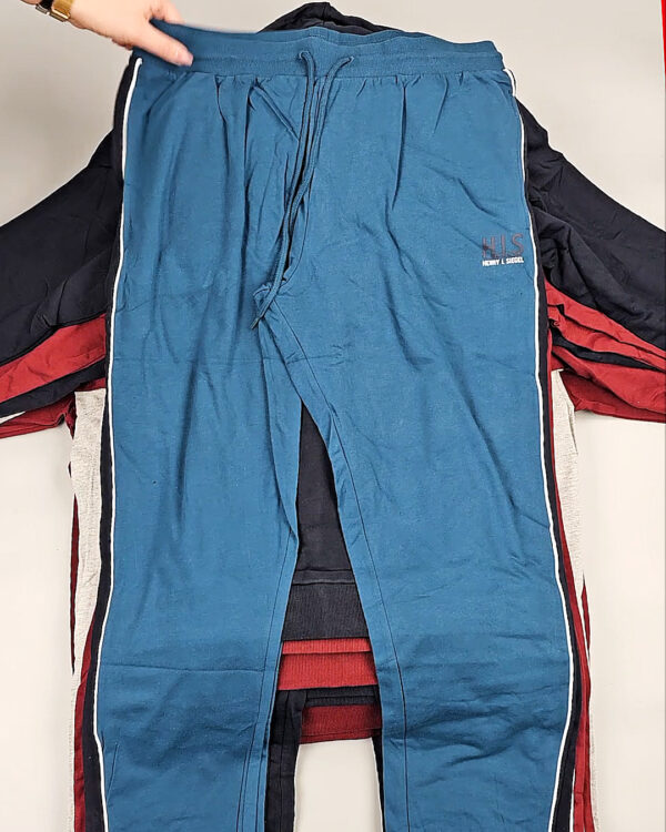 Фотография  523 - Спортивные костюмы (Herren-Trainingsanzuge voп HIS)#18 кг оптом в Орле и Орловской области