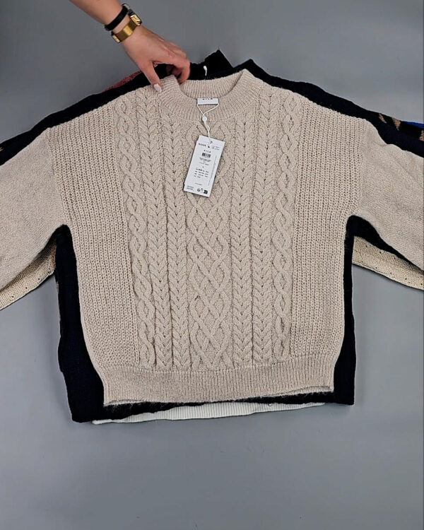 Фотография  736 - Джемпера Bestseller+DK 035#7 кг, ЛОТ СТ-10037 оптом в Орле и Орловской области