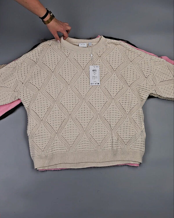 Фотография  742 - Джемпера Bestseller+DK 035#7 кг, ЛОТ СТ-10036 оптом в Орле и Орловской области