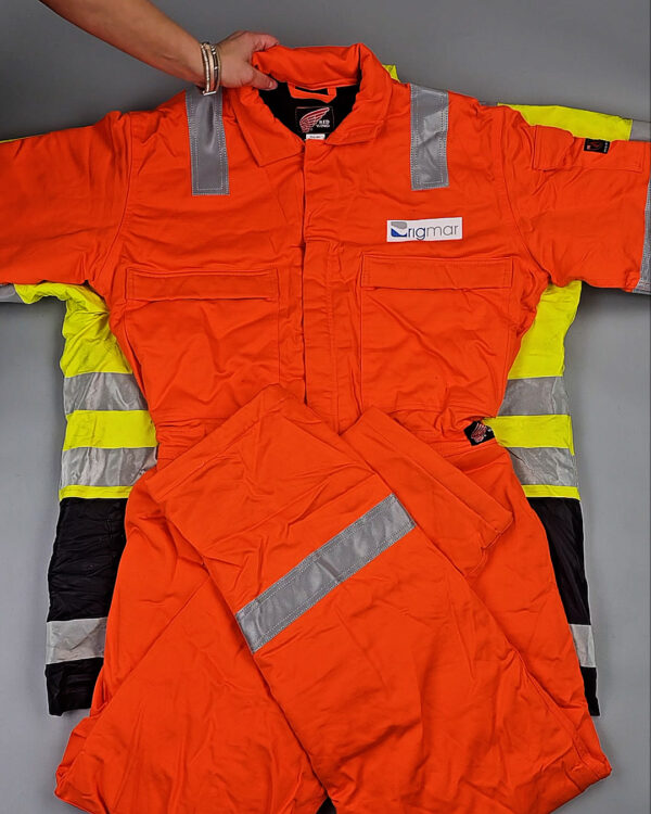 Фотография  676 - Рабочая одежда mix БМ#25 кг, ЛОТ СХ-0266 оптом в Орле и Орловской области